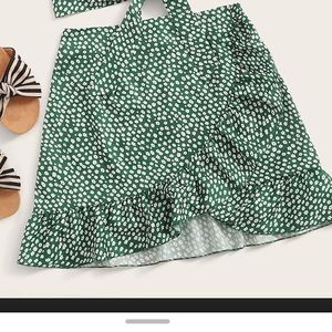 Ditsy Floral Ruffled Mini Skirt from SHEIN